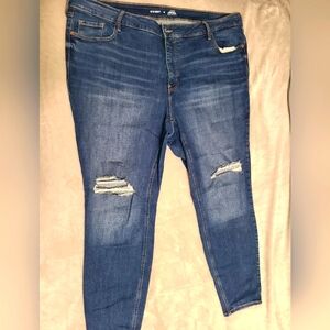 Old Navy high-Rise Rockstar Super Skinny Secret Slim pocket, distressed. Sz 22